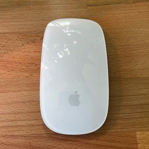 Magic Mouse - White Multi-touch surface